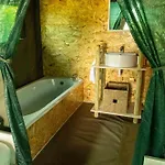 Safari Glamping Portugal Penguin Ventosa (Braga)