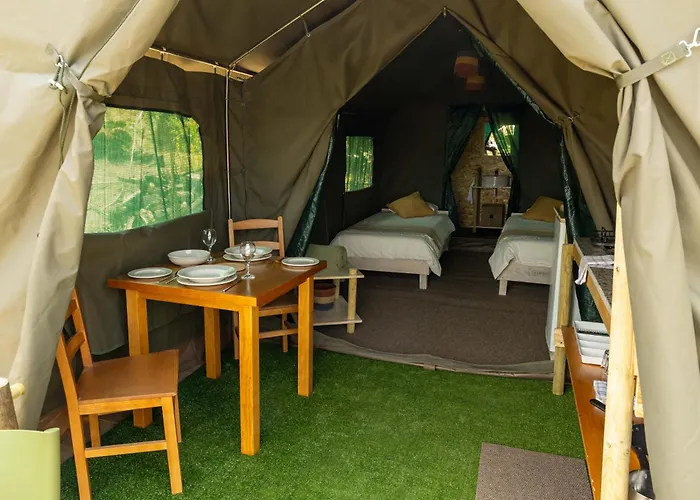 Safari Glamping Portugal Penguin Campo de lujo Ventosa (Braga)