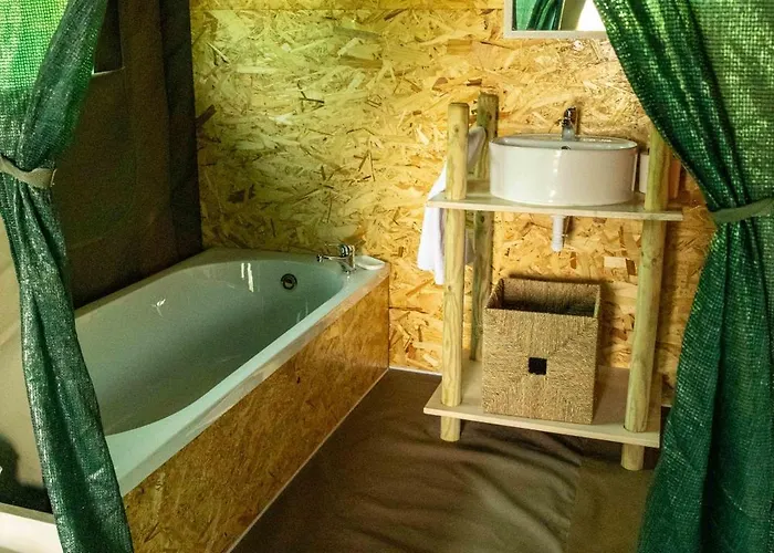 Safari Glamping Portugal Penguin Ventosa (Braga)